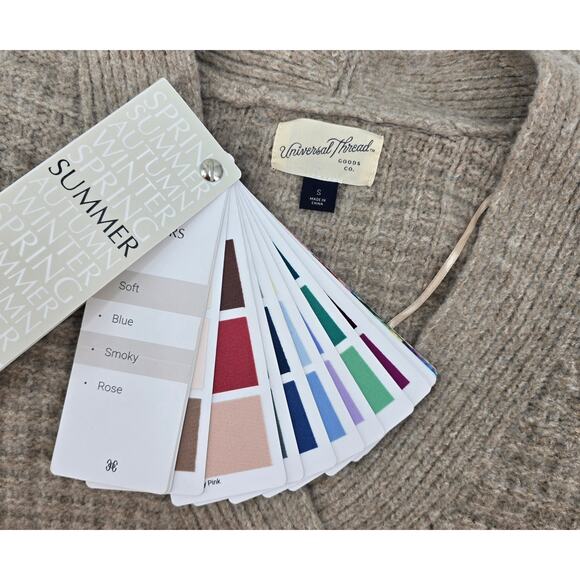 Universal Thread Goods Co.
Soft Waffle Knit Button Cardigan - Picture 4 of 6